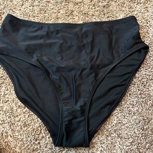 Cute swim bottoms.  Pair with any tankini top!